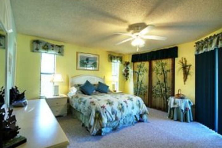Room 9 of 17