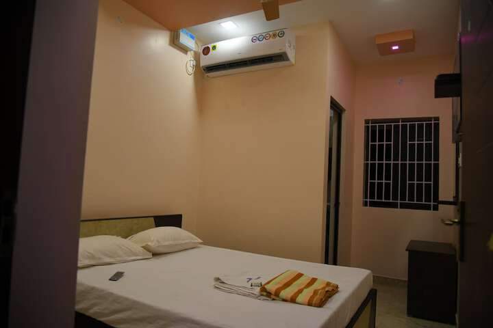 Room 21 of 31