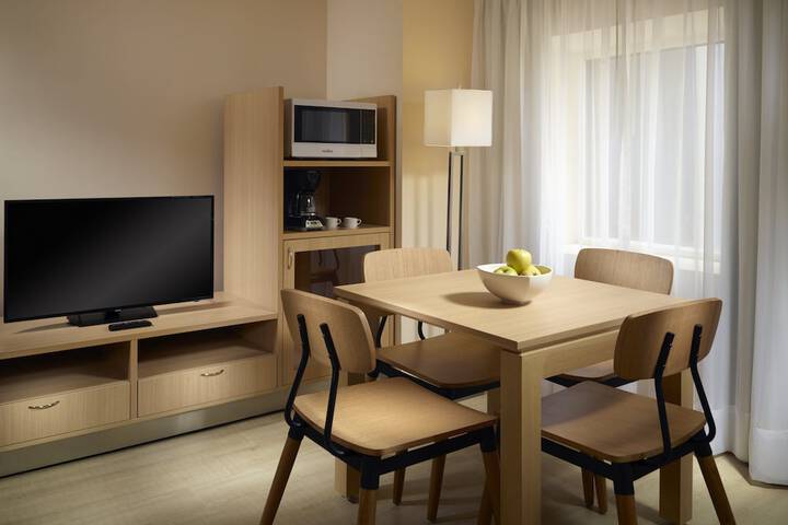 Room 9 of 46