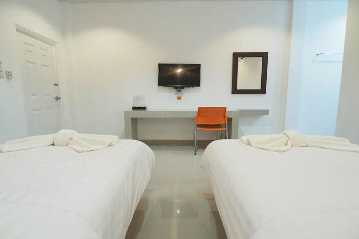 Room 5 of 35