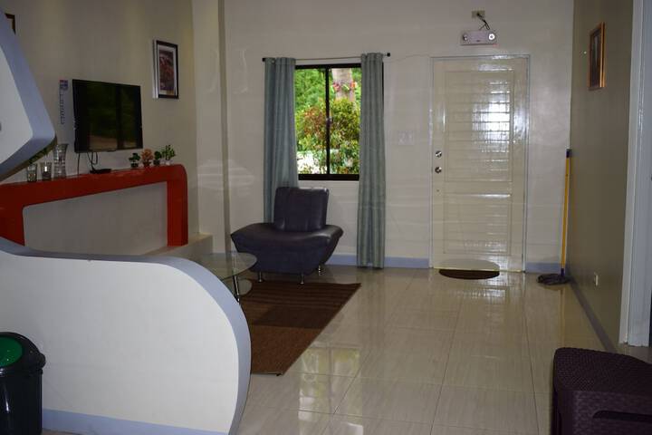 Room 10 of 37