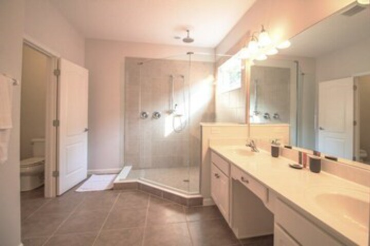 Room 4 of 45