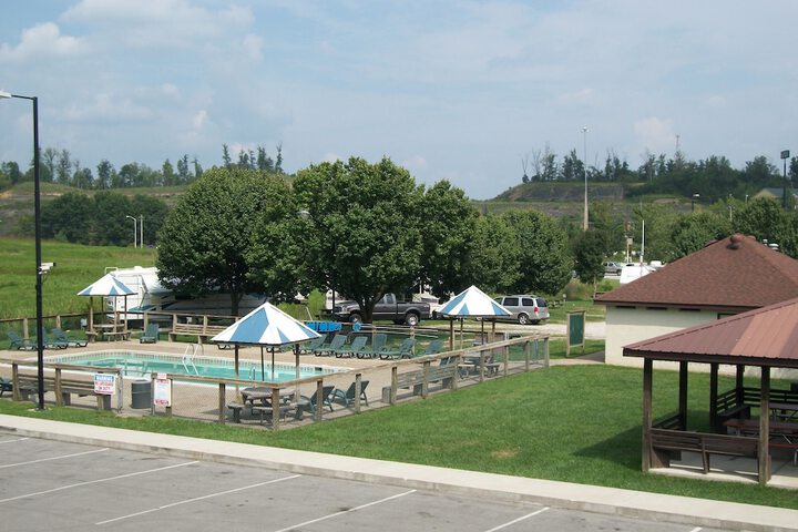 Property Grounds 23 of 26