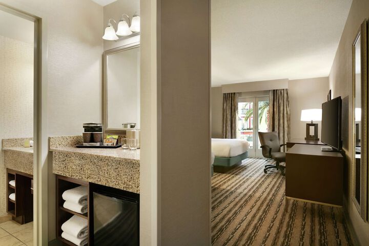 Room 19 of 62