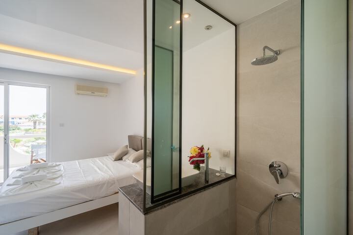 Room 48 of 109