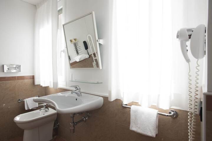 Room 38 of 56