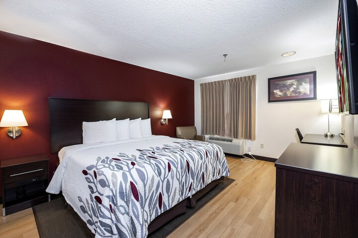 Superior Room 1 King Bed (23 of 23)