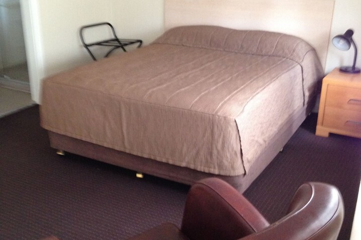 Room 5 of 37