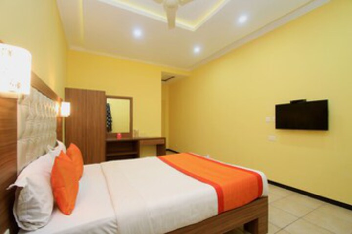 Room 8 of 21