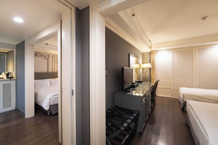 Room 15 of 65