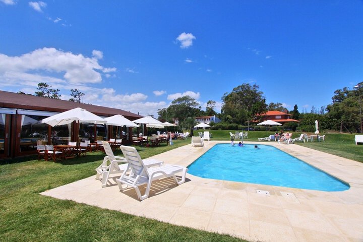 Pool 123 of 166