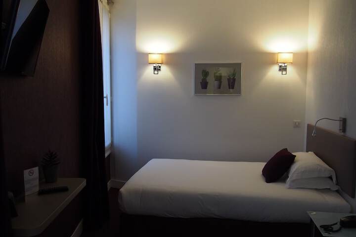 Room 8 of 67