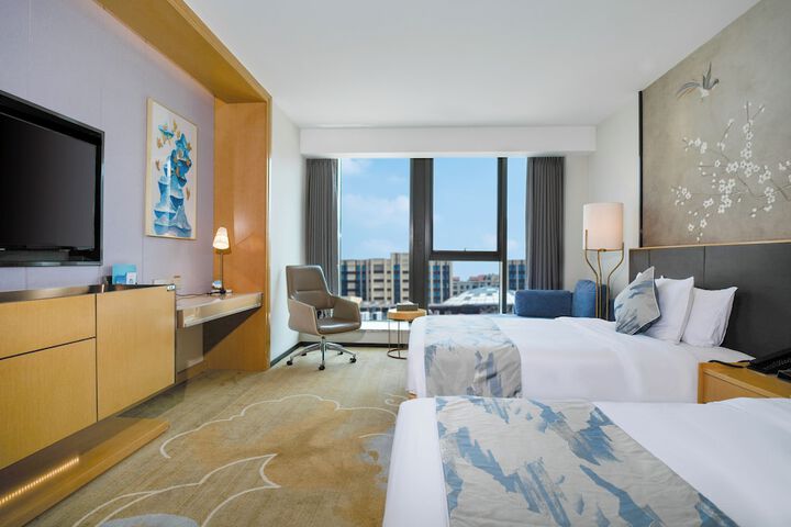 Room 44 of 73