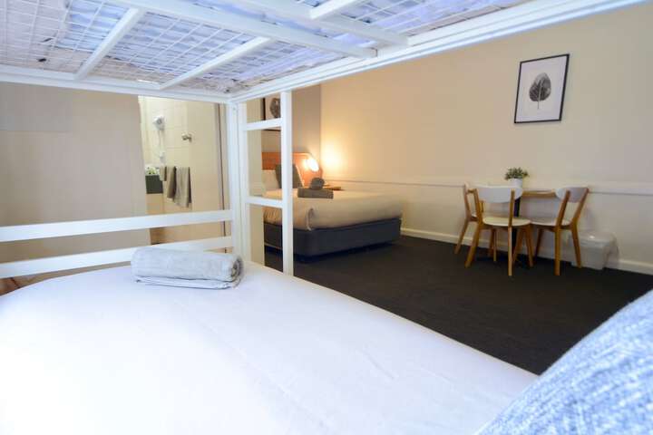Room 14 of 39