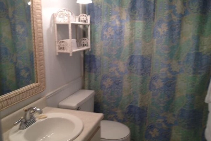 Room 141 of 164