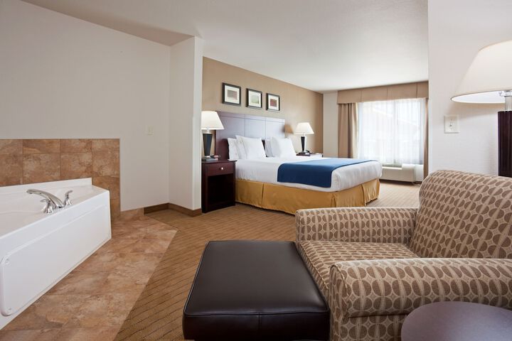 Room 9 of 46
