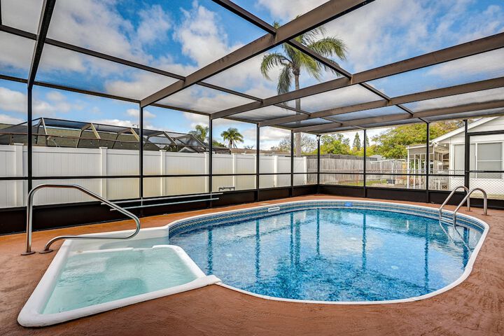 Pool 16 of 26