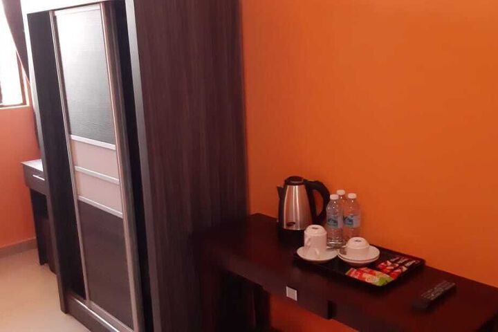Room 36 of 41