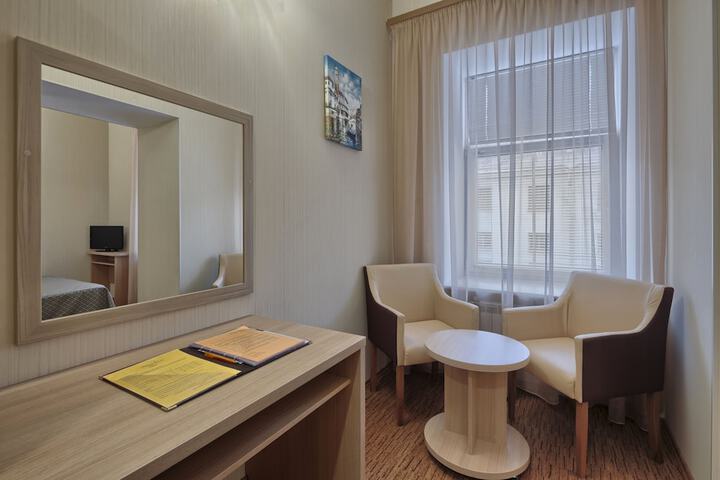 Room 8 of 21