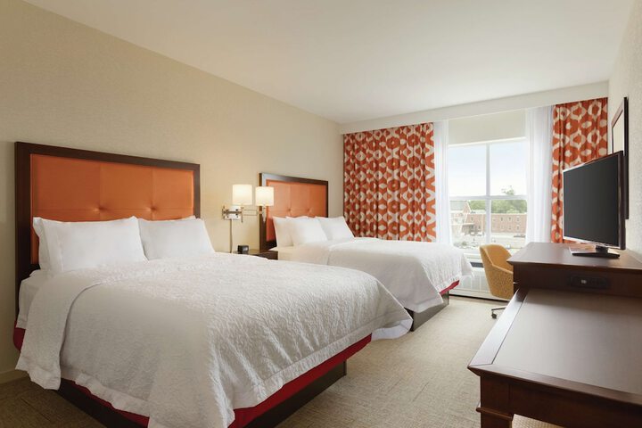 2 Queen Beds Hearing Accessible (2 of 7)