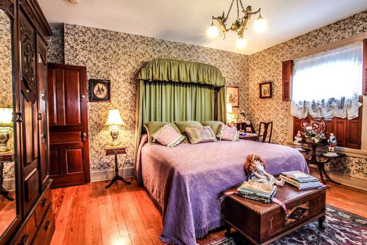 Room 7 of 40