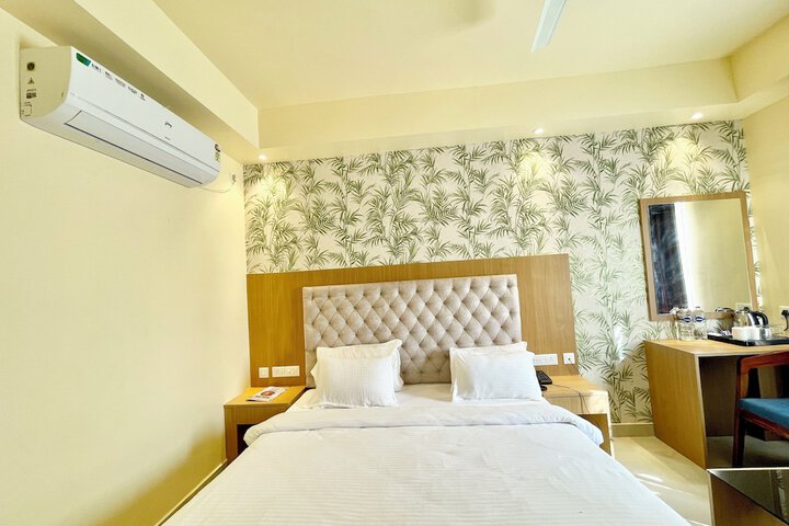 Room 2 of 42