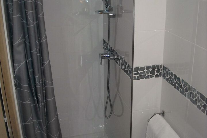 Room 15 of 26