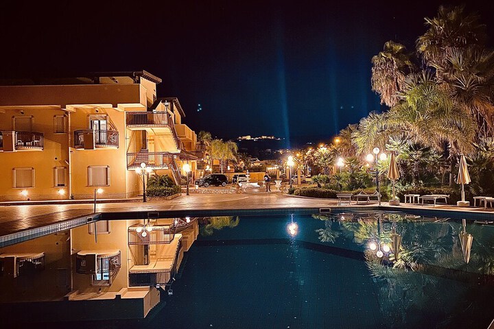 Hotel with Pool