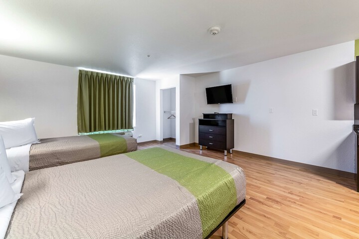 Room 14 of 36
