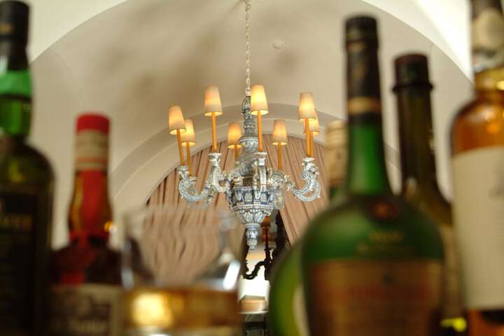 Lounge 68 of 84