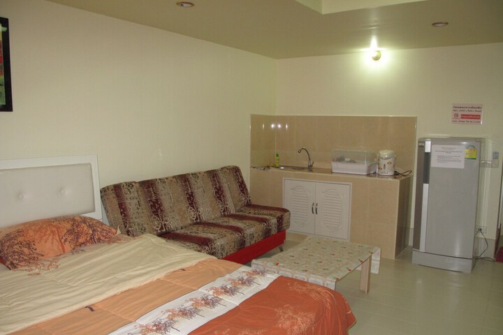 Room 12 of 44
