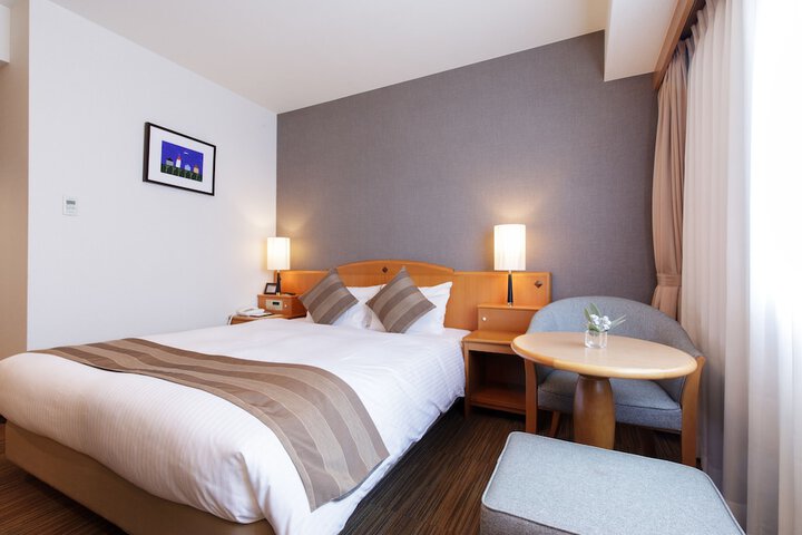 Room 28 of 111