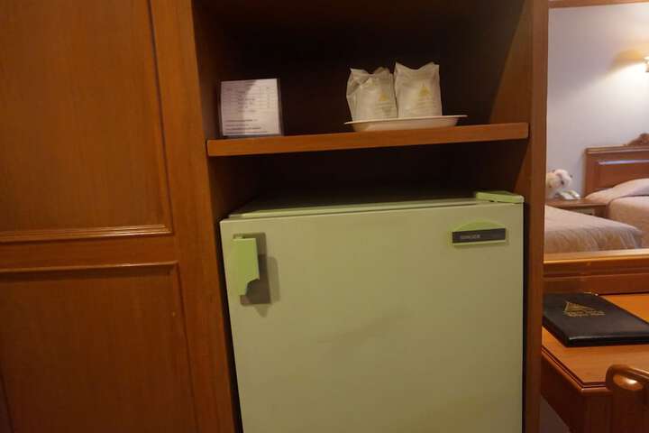 Room 19 of 36