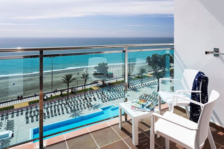 Pools & Facilities