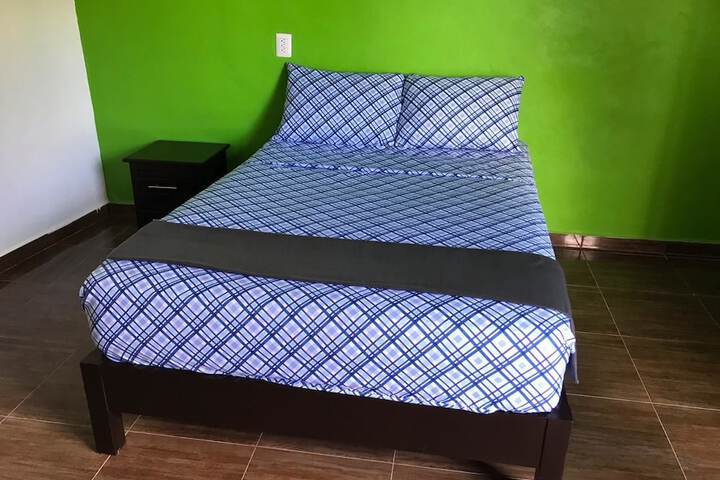 Room 7 of 18