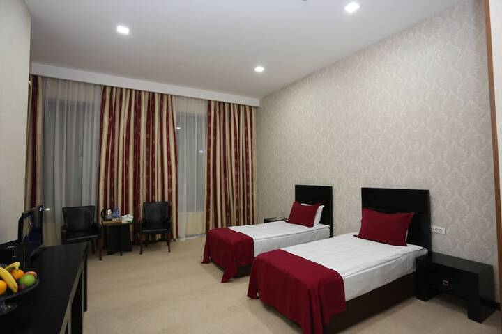 Room 3 of 16