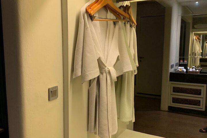 Room 12 of 49