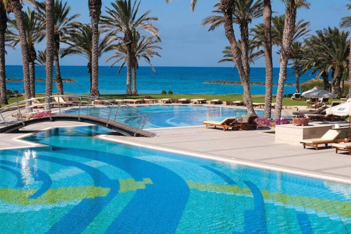 Pools & Facilities