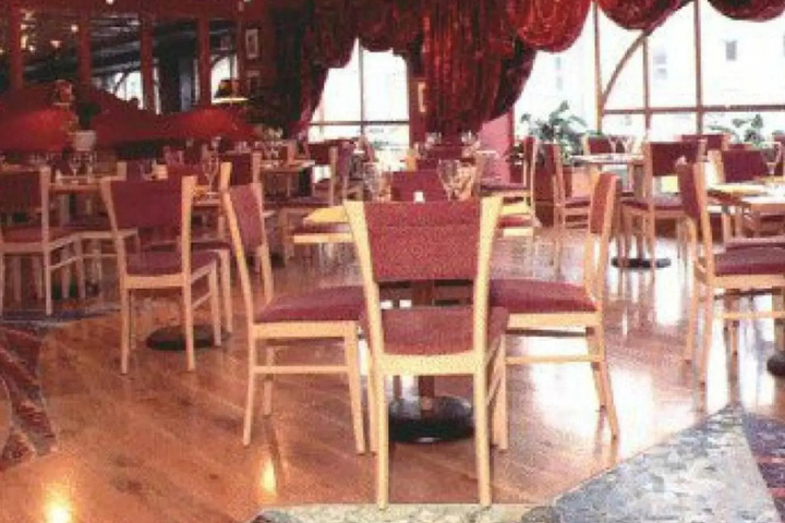 Dining 8 of 9