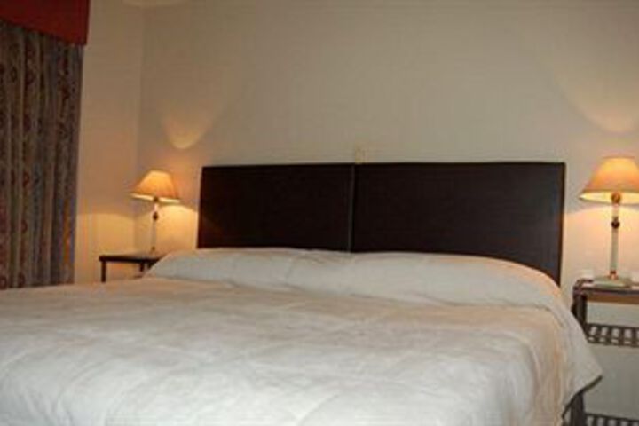 Room 5 of 30