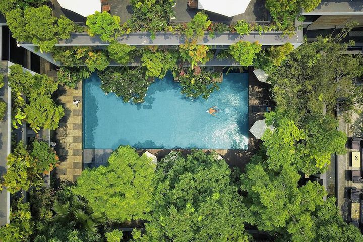 Pool 127 of 219