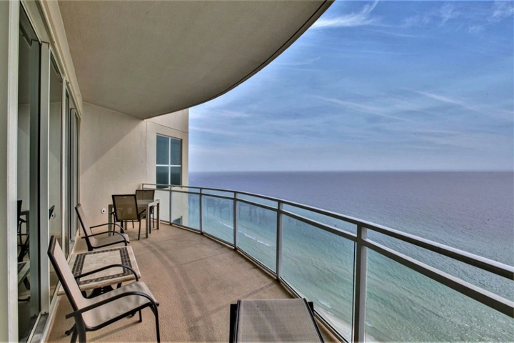 Terrace/Patio 6 of 13