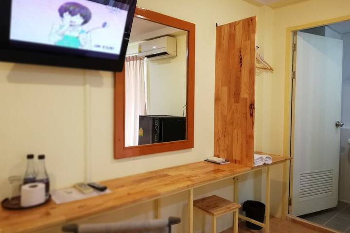 Room 12 of 39