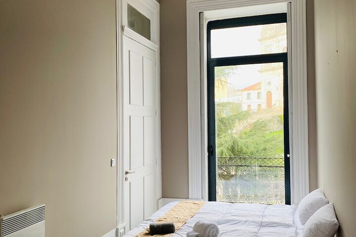Room 14 of 30