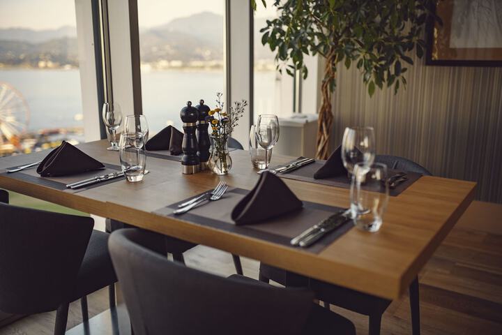 Dining 147 of 204