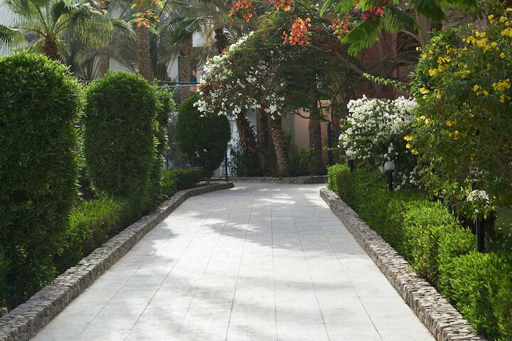 Hotel Exterior 86 of 93