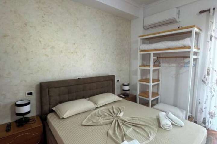 Room 14 of 35