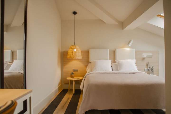 Room 7 of 29