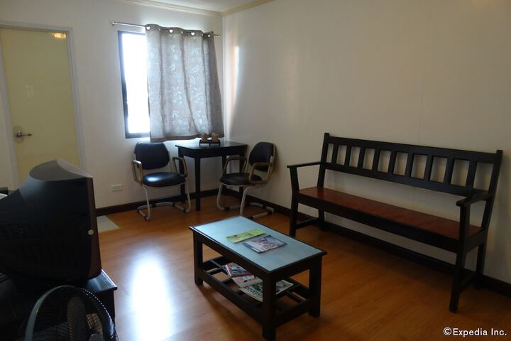 Room 17 of 36