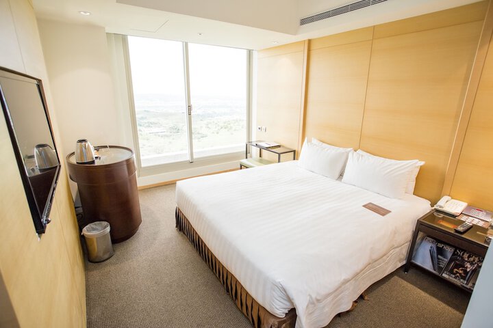 Room 20 of 145